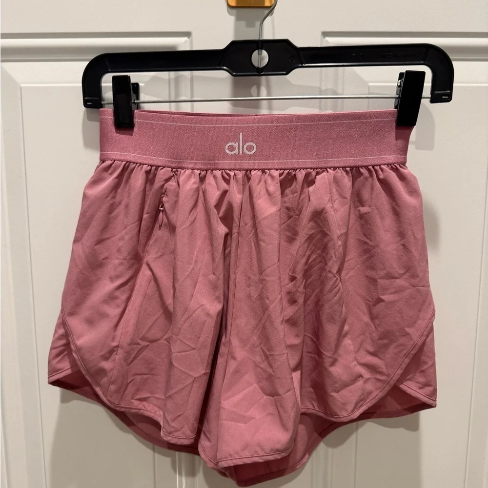 Alo Match Point Short - Pink Wild Rose